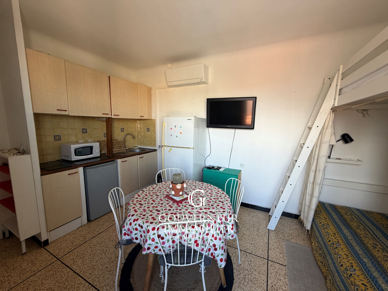Image_,
            Studio, Palavas-les-Flots, ref :2-253