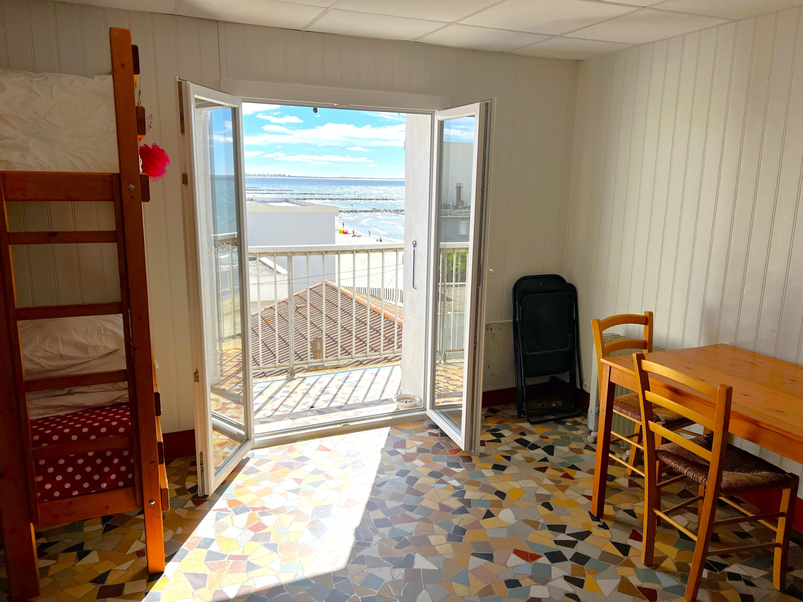 Image_,
            Studio, Mauguio, ref :2-201