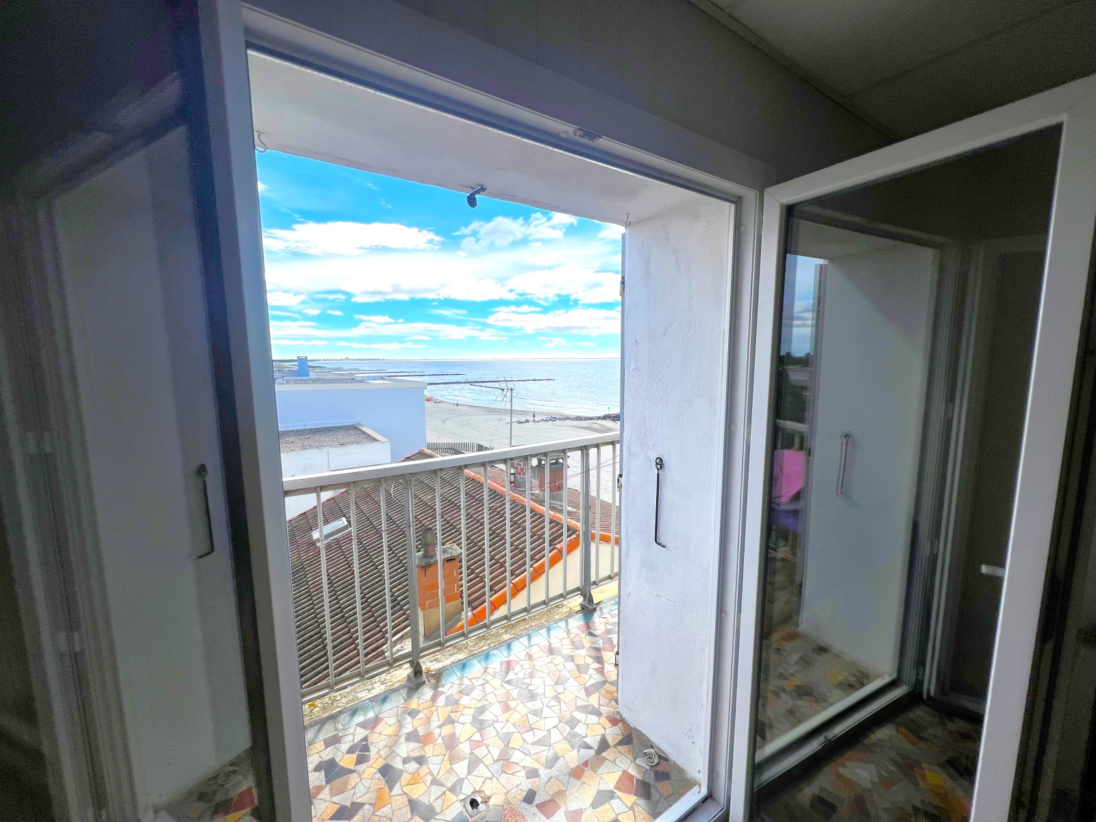 Image_,
            Studio, Mauguio, ref :2-201