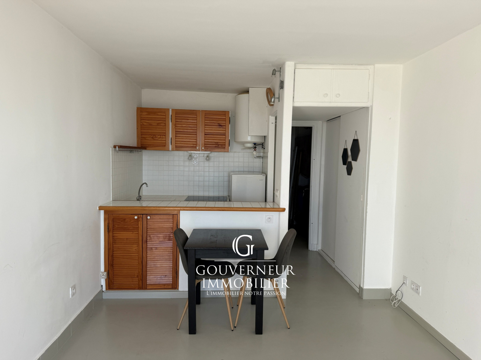 Image_,
            Studio, Mauguio, ref :2-323